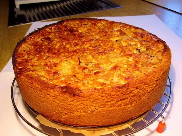 Butter-Apfelkuchen mit Mandelhäubchen - Rezept - Bild Nr. 8