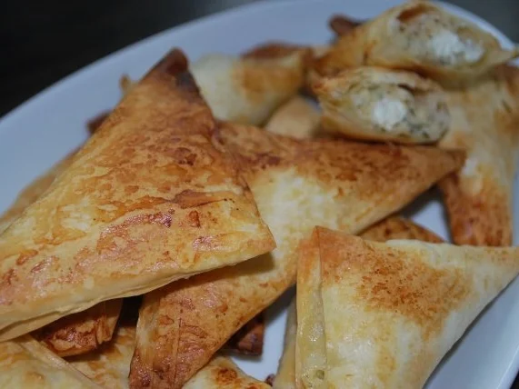 Tiropitákia - Griechische Käsedreiecke - Rezept - Bild Nr. 3