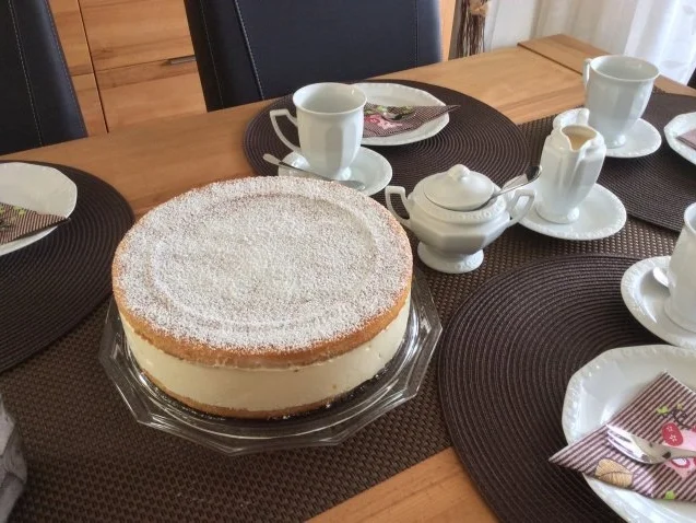 Quark-Sahne-Torte - Rezept - Bild Nr. 2