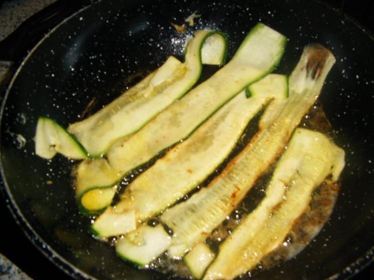 Zucchini Lachs Röllchen - schnell & einfach - von wastel Zucchini Lachs Röllchen - schnell & einfach - von wastel