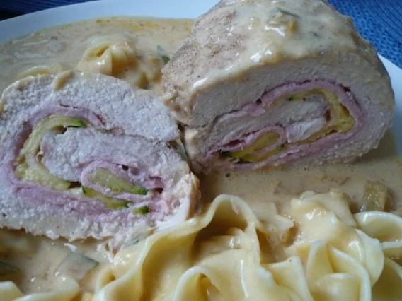 Schnitzelroulade in Rahmsoße - Rezept