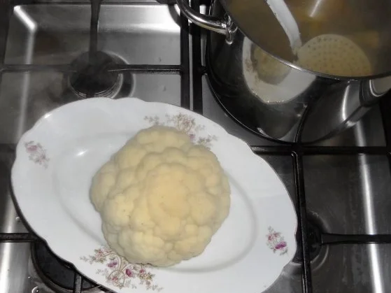 Gebackener Blumenkohl auf Senfbèchamel à la "Oòrndrasch" (Rzpt. um 1980) - Rezept - Bild Nr. 7