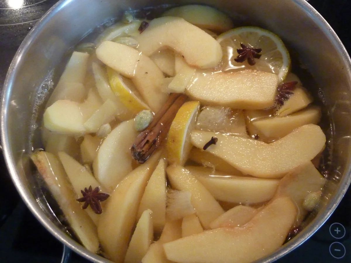 Rezept: QuittenKompott Bild Nr. 1830 QuittenKompott - Rezept - Bild Nr. 1830