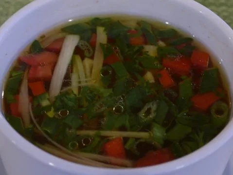 Gemüsesuppe aus der Tasse - Rezept