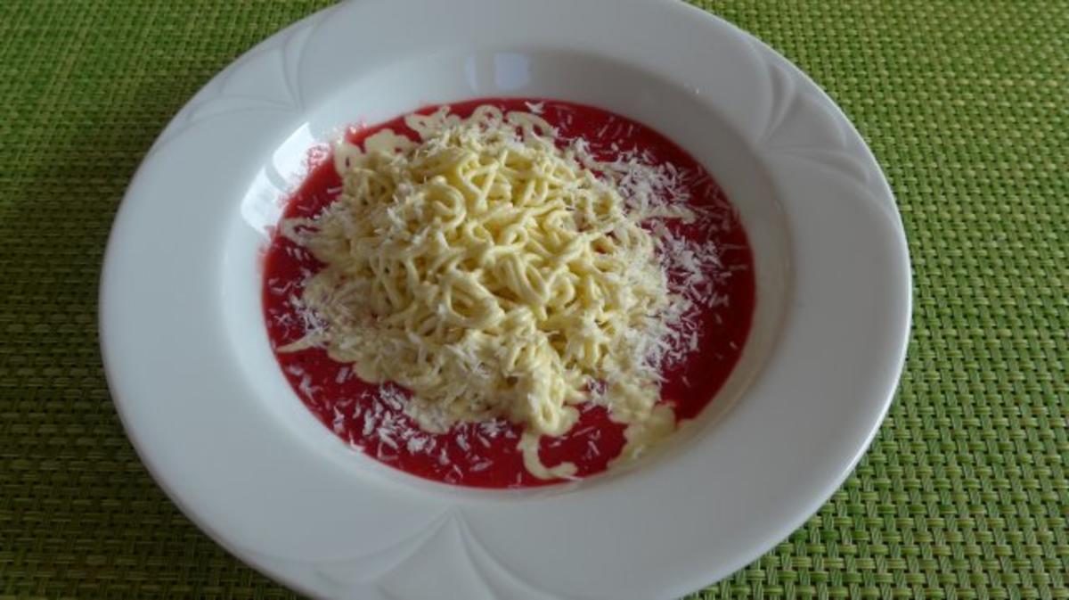 Spaghetti - Eis von Budwig - Quark auf Obstmus - Rezept - Bild Nr. 2
