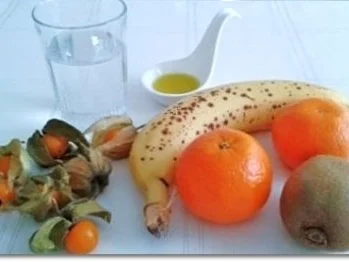 Rezept: „Goldener Oktober Smoothie“ mit Lampionblumen Bild Nr. 4 „Goldener Oktober Smoothie“ mit Lampionblumen - Rezept - Bild Nr. 4