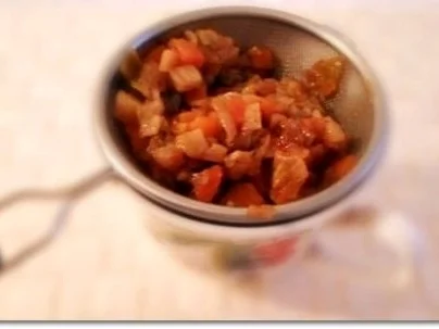 Hähnchenschenkel mit Kartoffelklöße und Selleriesalat dazu - Rezept - Bild Nr. 10