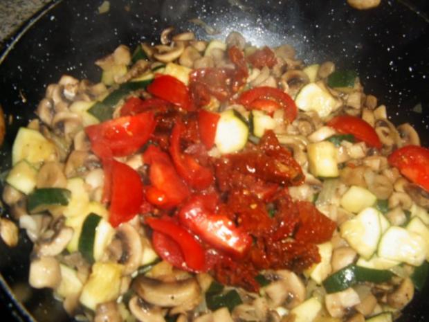 Champignon-Gemüse-Pfanne - Rezept mit Bild - kochbar.de