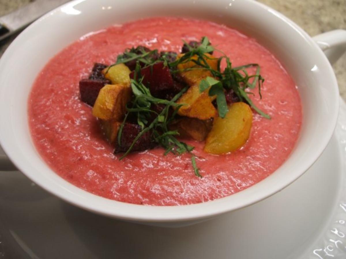 Bilder für Suppen: Rote-Bete-Kartoffelsuppe mit 