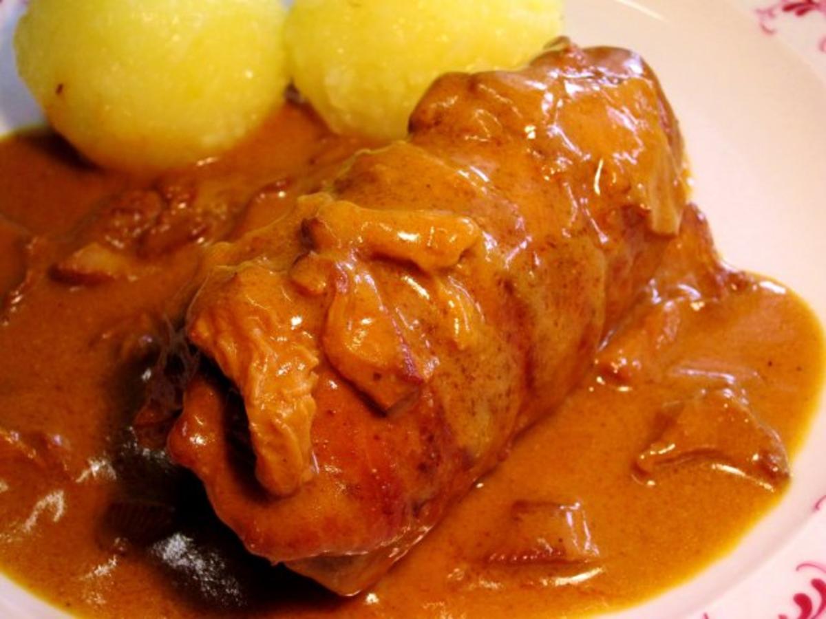 Schweine-Rouladen im Pfifferlingsbad - Rezept