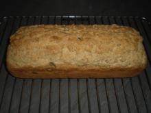 Brot-Weizenbrot mit Körnern - Rezept