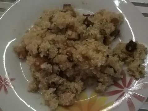 Quinoa mit Räuchertofu - Rezept