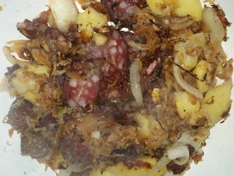 Rezept: Pfannengerichte: Kartoffel - Zwiebel - Rotwurst - Sauerkraut - Reste Pfanne Bild Nr. 6 Pfannengerichte: Kartoffel - Zwiebel - Rotwurst - Sauerkraut - Reste Pfanne - Rezept - Bild Nr. 6