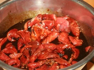 beef jerky/ getrocknetes rindfleisch im dörrautomaten - Rezept