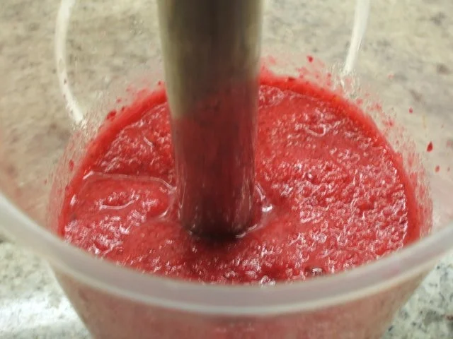 Rezept: Getränke: Kaki-Rote-Bete-Cocktail Bild Nr. 4 Getränke: Kaki-Rote-Bete-Cocktail - Rezept - Bild Nr. 4