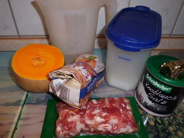 Rezept: Brot/Brötchen: Weizenvollkornbrot mit Kürbis und Speck Bild Nr. 2 Brot/Brötchen: Weizenvollkornbrot mit Kürbis und Speck - Rezept - Bild Nr. 2