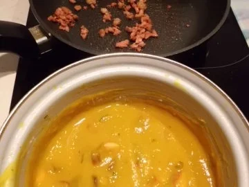 Suppe: Kürbiscremesuppe mit Tomate und Speck - Rezept - Bild Nr. 7