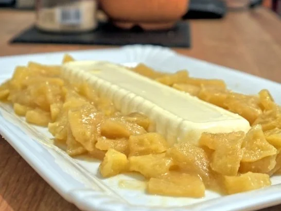 Holunderblüten-Joghurt-Dessert mit karamellisierten Sherry-Äpfeln - Rezept - Bild Nr. 12