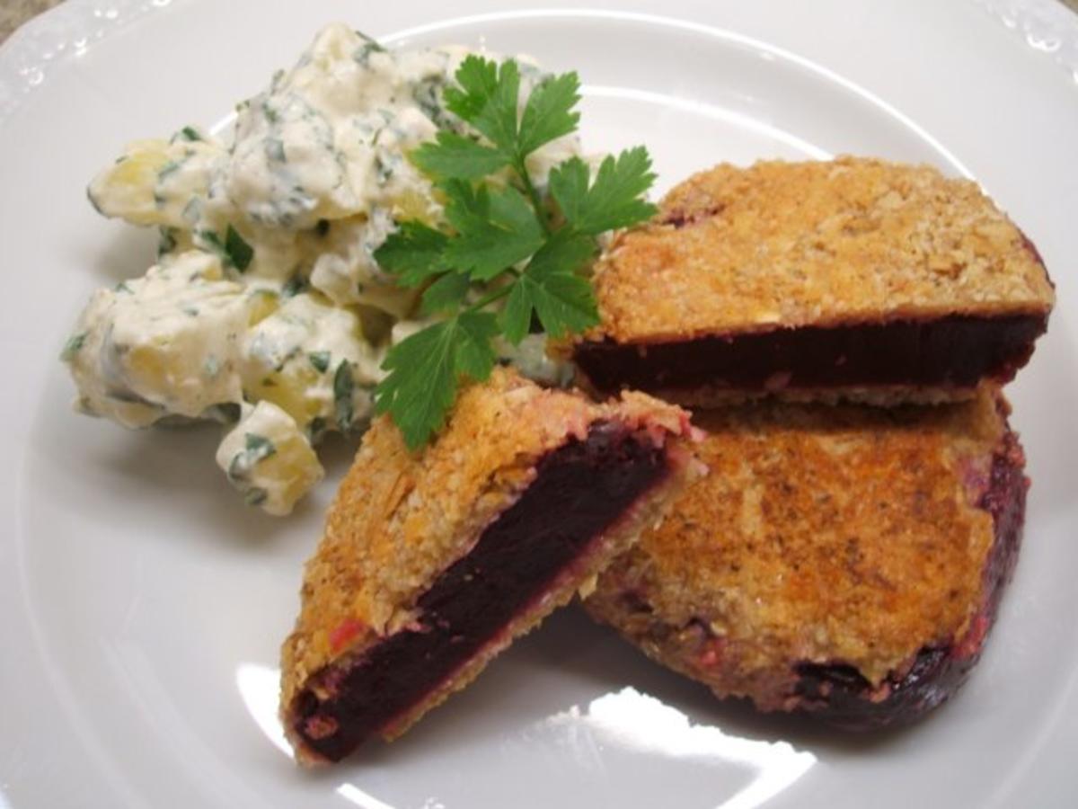 Bilder für Vollkost: Rote-Bete-Schnitzel mit Kräuterschmand-Kartoffeln - Rezept