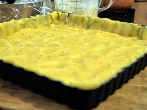 Mediterrane Ziegenkäsetarte mit karamellisiertem Knoblauch - Rezept - Bild Nr. 8