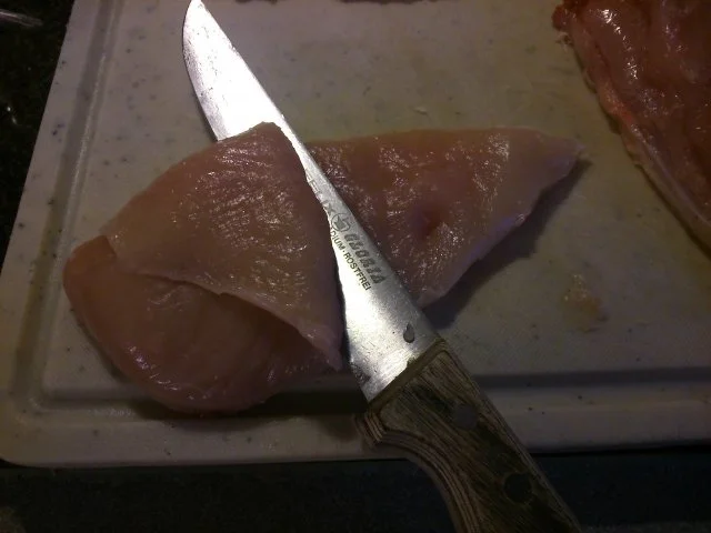 Rezept: Hähnchen- Saltimbocca mit Rosmarinkartöffelchen, Rotweinreduktion und knusprigem Salbei Bild Nr. 2 Hähnchen- Saltimbocca mit Rosmarinkartöffelchen, Rotweinreduktion und knusprigem Salbei - Rezept - Bild Nr. 2