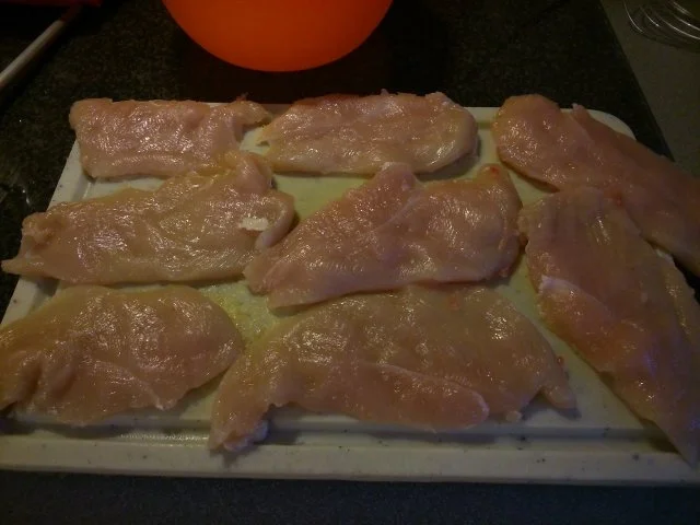 Rezept: Hähnchen- Saltimbocca mit Rosmarinkartöffelchen, Rotweinreduktion und knusprigem Salbei Bild Nr. 4 Hähnchen- Saltimbocca mit Rosmarinkartöffelchen, Rotweinreduktion und knusprigem Salbei - Rezept - Bild Nr. 4