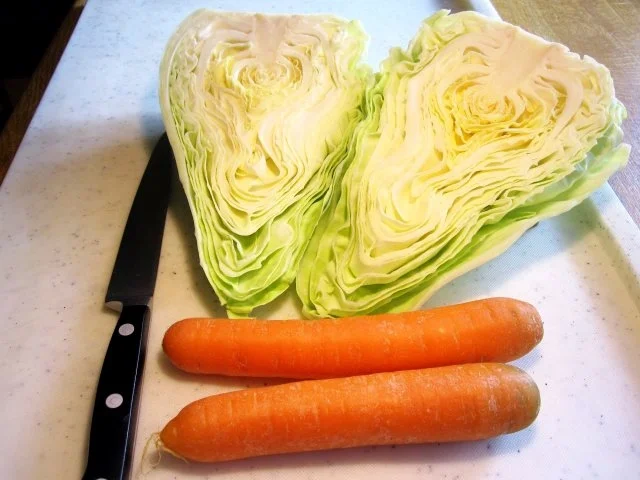 Rezept: Spitzkohl mit Möhrchen Bild Nr. 2 Spitzkohl mit Möhrchen - Rezept - Bild Nr. 2