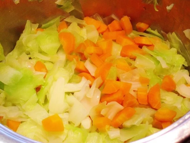 Rezept: Spitzkohl mit Möhrchen Bild Nr. 4 Spitzkohl mit Möhrchen - Rezept - Bild Nr. 4