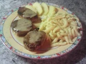 Schweinemedaillons in Apfel-Calvados-Sauce mit Spätzle - Rezept