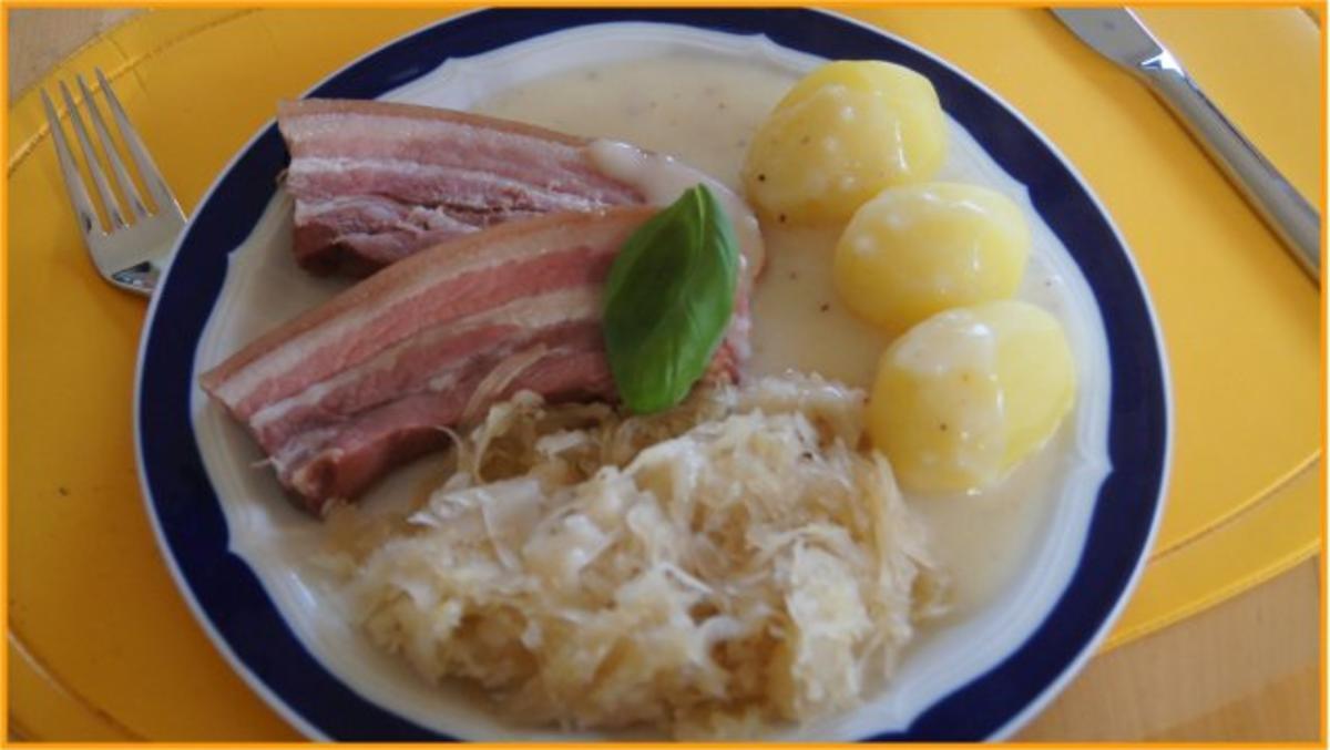 Geräucherter durchwachsender Speck mit ChampagnerKraut, Kartoffeln und Sauce Rezept kochbar.de