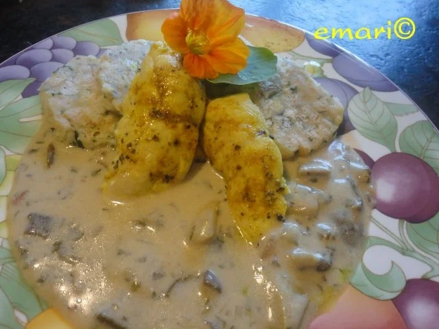 Hühner Filet Spitzen in Steinpilz Sauce - Rezept