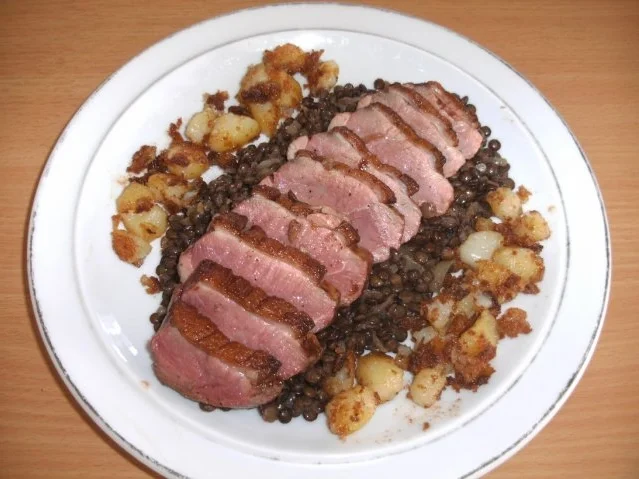 Fleisch: Entenbrust auf Linsen - Rezept