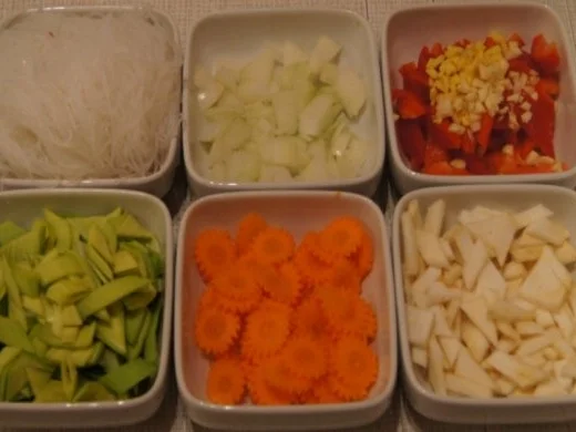 Saure chinesische Suppe mit Mett à la Papa - Rezept - Bild Nr. 4