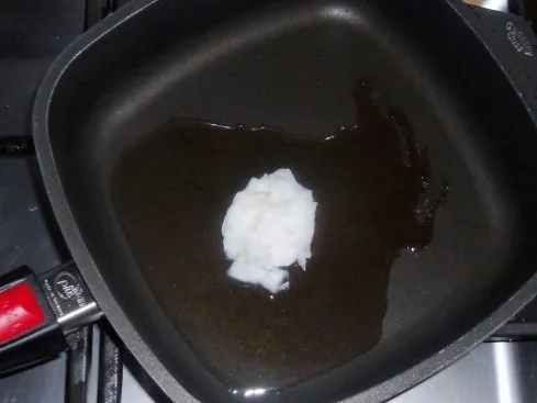 Rezept: Schweineröllchen à la "Oórndrasch", in einer leckeren, sahnigen Sauce (Rzpt. um 2011) Bild Nr. 7 Schweineröllchen à la "Oórndrasch", in einer leckeren, sahnigen Sauce (Rzpt. um 2011) - Rezept - Bild Nr. 7