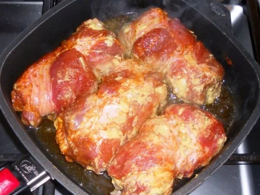 Rezept: Schweineröllchen à la "Oórndrasch", in einer leckeren, sahnigen Sauce (Rzpt. um 2011) Bild Nr. 8 Schweineröllchen à la "Oórndrasch", in einer leckeren, sahnigen Sauce (Rzpt. um 2011) - Rezept - Bild Nr. 8