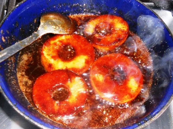 Rezept: Schweineröllchen à la "Oórndrasch", in einer leckeren, sahnigen Sauce (Rzpt. um 2011) Bild Nr. 26 Schweineröllchen à la "Oórndrasch", in einer leckeren, sahnigen Sauce (Rzpt. um 2011) - Rezept - Bild Nr. 26