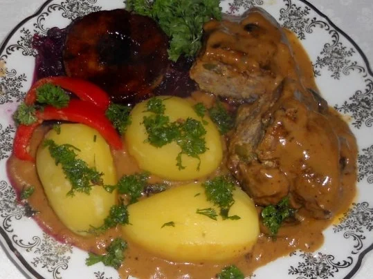 Rezept: Schweineröllchen à la "Oórndrasch", in einer leckeren, sahnigen Sauce (Rzpt. um 2011) Bild Nr. 29 Schweineröllchen à la "Oórndrasch", in einer leckeren, sahnigen Sauce (Rzpt. um 2011) - Rezept - Bild Nr. 29