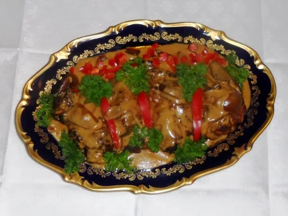 Rezept: Schweineröllchen à la "Oórndrasch", in einer leckeren, sahnigen Sauce (Rzpt. um 2011) Bild Nr. 32 Schweineröllchen à la "Oórndrasch", in einer leckeren, sahnigen Sauce (Rzpt. um 2011) - Rezept - Bild Nr. 32