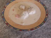 Gebundene Hühnersuppe mit Bröselklößchen - Rezept