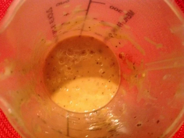 Tomaten-Gurken-Salat mit Mozzarella und Cherimoya-Dressing - Rezept - Bild Nr. 13