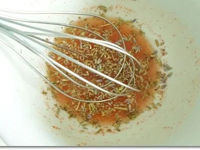 Schafskäse Salat mit Italienischer Kräuter- Vinaigrette nappiert. - Rezept - Bild Nr. 11