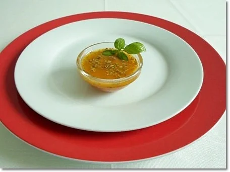 Schafskäse Salat mit Italienischer Kräuter- Vinaigrette nappiert. - Rezept - Bild Nr. 16