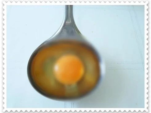 Rezept: Herbstliche Gemüsecremesuppe mit pochiertem Ei Bild Nr. 10 Herbstliche Gemüsecremesuppe mit pochiertem Ei - Rezept - Bild Nr. 10