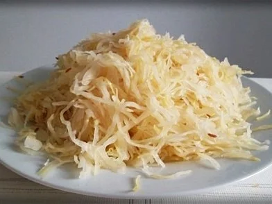 Rezept: Deftiges Eisbein auf Sauerkrautbett mit Kartoffel - Zwiebelstampf Bild Nr. 9 Deftiges Eisbein auf Sauerkrautbett mit Kartoffel - Zwiebelstampf - Rezept - Bild Nr. 9