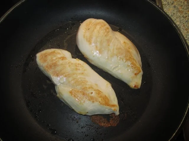 Rezept: Hähnchenbrustfilet auf Möhren - Zwiebelbett Bild Nr. 3 Hähnchenbrustfilet auf Möhren - Zwiebelbett - Rezept - Bild Nr. 3