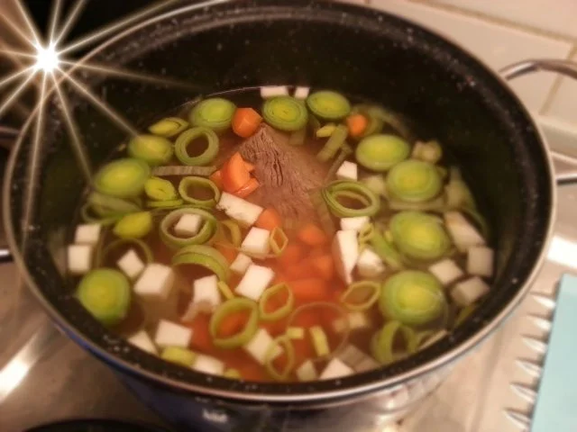 Rezept: Tafelspitz mit Meerrettichsauce und Klöße Bild Nr. 3 Tafelspitz mit Meerrettichsauce und Klöße - Rezept - Bild Nr. 3