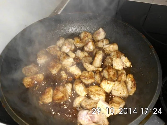 Rezept: Schweinegulasch Bild Nr. 3 Schweinegulasch - Rezept - Bild Nr. 3