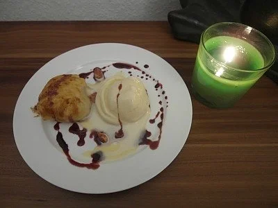 Rezept: Gebackener Ziegenkäse an vergoldetem Eis Gebackener Ziegenkäse an vergoldetem Eis - Rezept