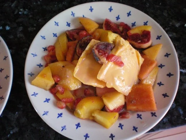 Rezept: Obstsalat "Tropical" Bild Nr. 2 Obstsalat "Tropical" - Rezept - Bild Nr. 2