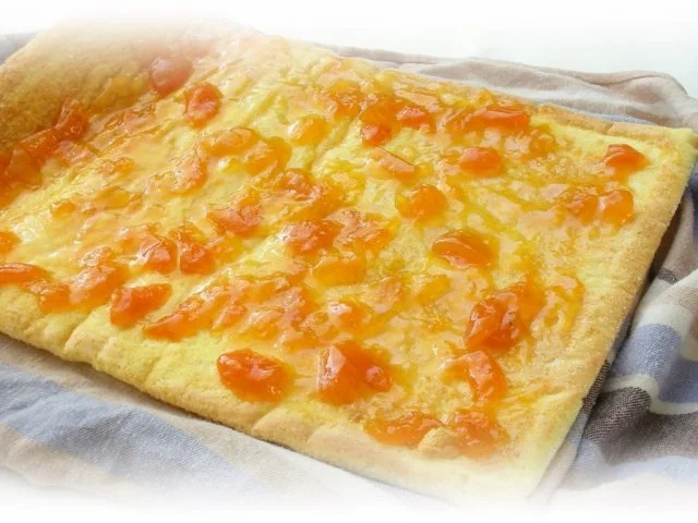 Bisquitrolle mit Goji-Beeren und Sahne - Rezept - Bild Nr. 15